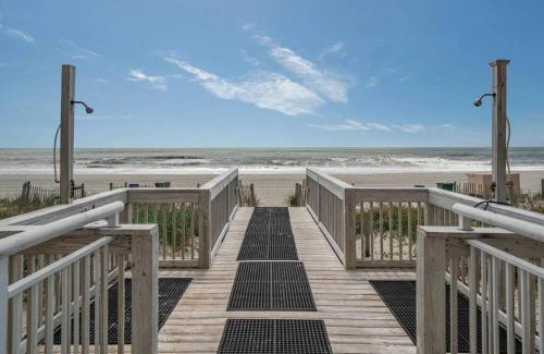 Myrtle Beach Apartment | Deal! Oceanview Paradise Pools HotTubs