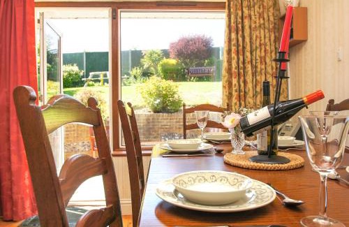 Rottingdean House | Dean Court Garden - Parking - by Brighton Holiday Lets
