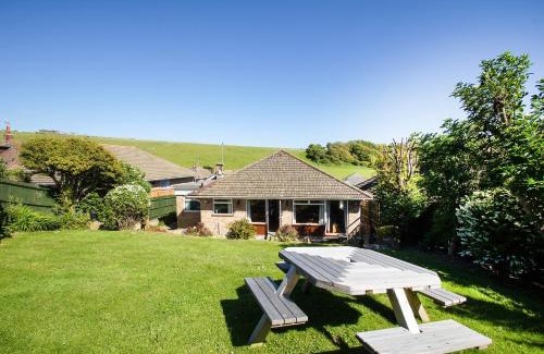 Rottingdean House | Dean Court Garden - Parking - by Brighton Holiday Lets