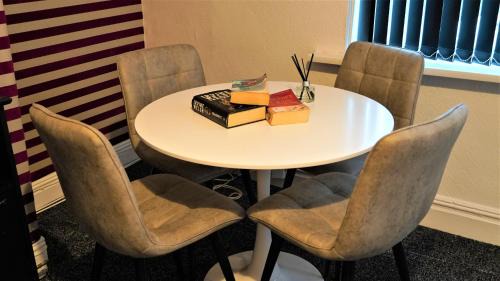 Holbeck Apartment | Dean House