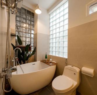 Ba Dinh Apartment | Dear Autumn