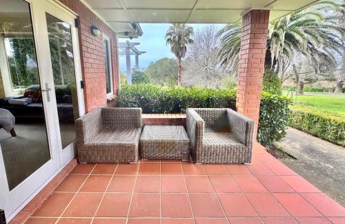 Whitford Bed & Breakfast | Dear Villa Resort
