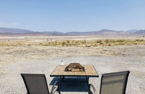 Tecopa House | Death Valley Hot Springs 1BR