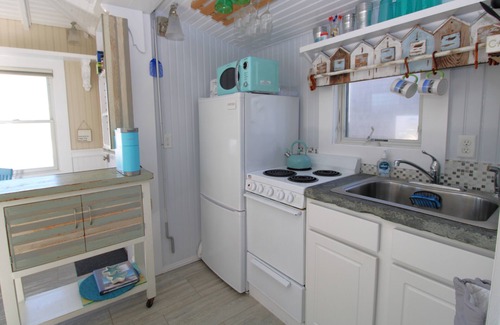 North Truro Cottage | Decadent Beachside Cottage 50 Feet to Waters Edge (2393)