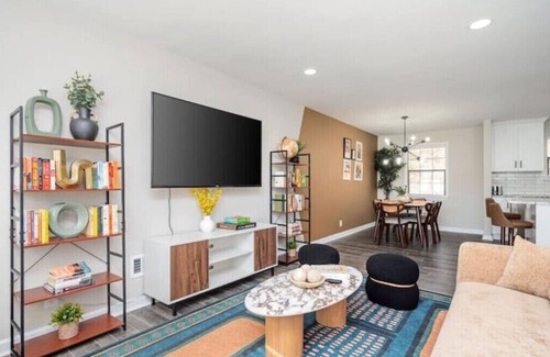Decatur House | Decatur Dwelling Delightn
