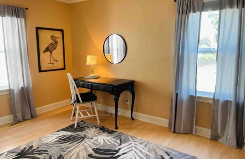 Paducah House | December Specials - Centrally Located - The Bird's Nest