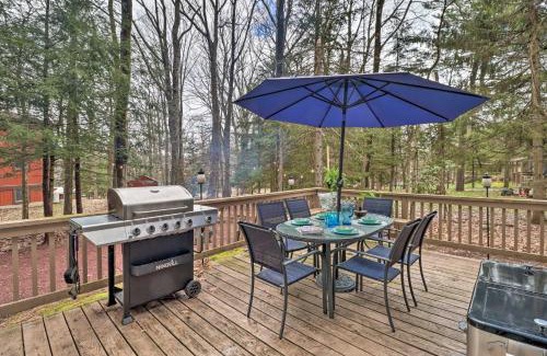 Lake Harmony House | Deck and Fire Pit Cozy Pocono Mountain Home