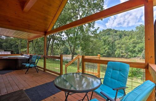 Cherokee House | Deck and Hot Tub Bryson City Riverfront Cabin!