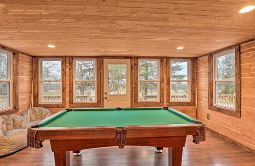 Ovid House | Deck and Hot Tub Pet-Friendly Seneca Lake Home!