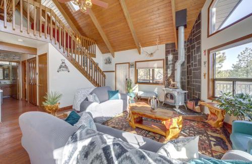 Munds Park House | Deck and Scenic Views Munds Park Cabin!