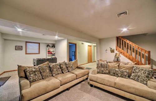 Lake Harmony Estates House | Deck, Hot Tub and Game Room Lake Harmony Home