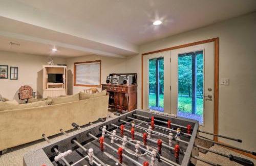Lake Harmony Estates House | Deck, Hot Tub and Game Room Lake Harmony Home