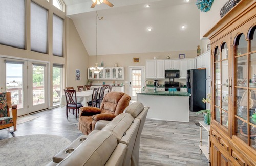 Chapin House | Deck & Views: Lake Murray Escape in Chapin!