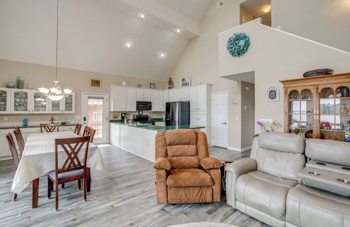 Chapin House | Deck & Views: Lake Murray Escape in Chapin!