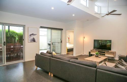 Bright House | Decked Out At Bright