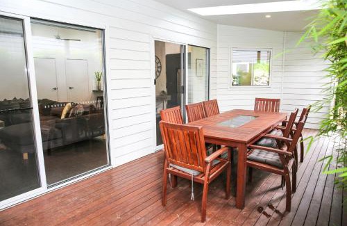 Bright House | Decked Out At Bright