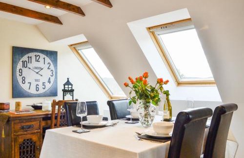 Aboyne House | Dee Valley View