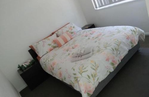 Deebing Heights House | Deebing Hideaway - Harmony Haven