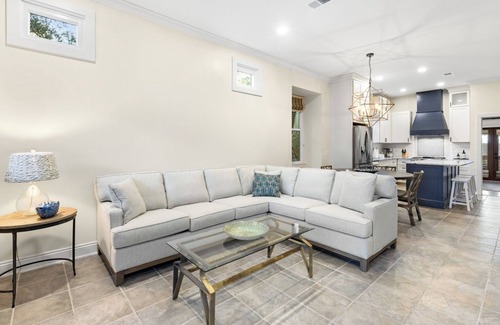 White's Gulfview House | Deeded Beach Access & Private Balconies & 3 King Beds