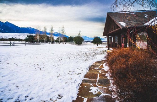 Livingston House | Deep Creek Bench · Luxury Vacation Home, views and wildlife!