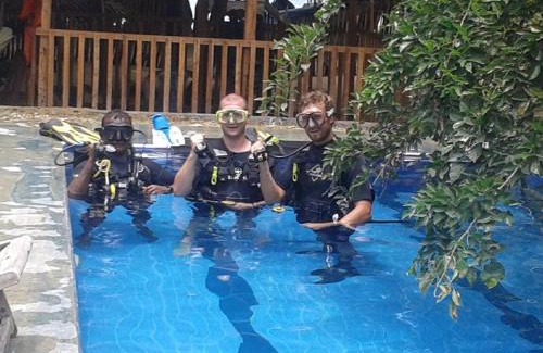 Manmunai North Hotel | DEEP SEA RESORT PADI DIVE CENTER