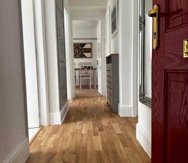 Oxford House | Deep sleep Bedroom