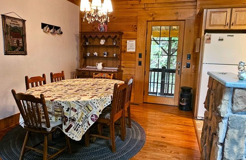 Waynesville Cabin | Deer Country Vacation Cabins #5 - Long Range View