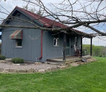 McClellandtown Bed & Breakfast | Deer Creek Winery at Watson Estate