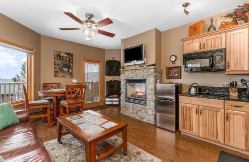 Estes Park Apartment | Deer Mountain 28B condo