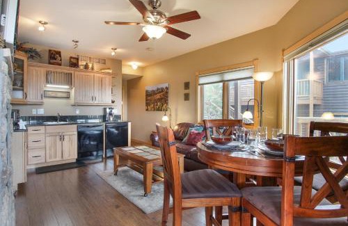 Estes Park Apartment | Deer Mountain 28B condo