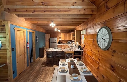 Byrdstown Cabin | Deer Run - A Peaceful cabin hideaway!