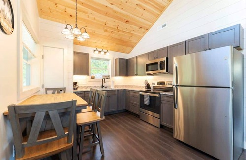 Sullivan House | Deer Run Cabin! Summa
