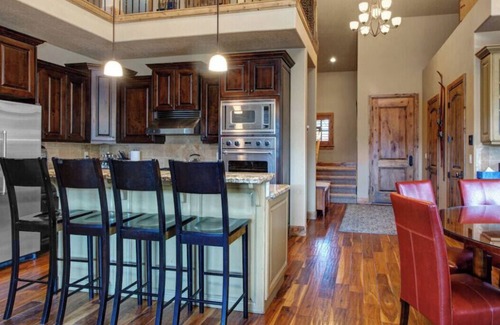 Park City House | Deer Valley Lakeside Ski House *Sleeps 16