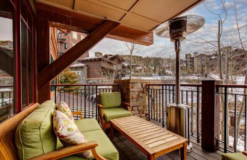 Empire Pass House | Deer Valley Ski In and Out, Luxury Condo, Amazing Views, Private Balcony Slope Side - Hot Tub!