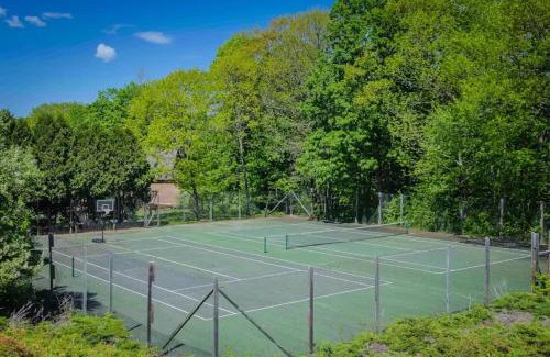 West Hartford House | Deere Run 10C