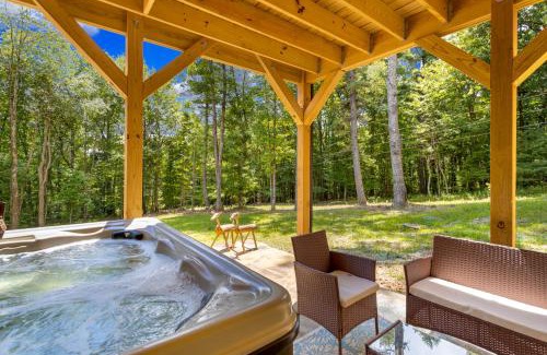 Fleetwood House | Deerest Cabin