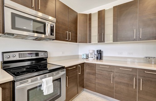 Deerfield Beach Condo | Deerfield Condo Suites by Opus