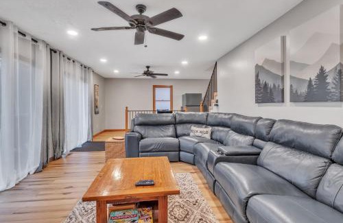 La Follette House | Deerfield Hideaway at Old Smokey home