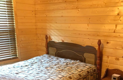 Purlear Cabin | Deerly Blessed Cabin Near Boone