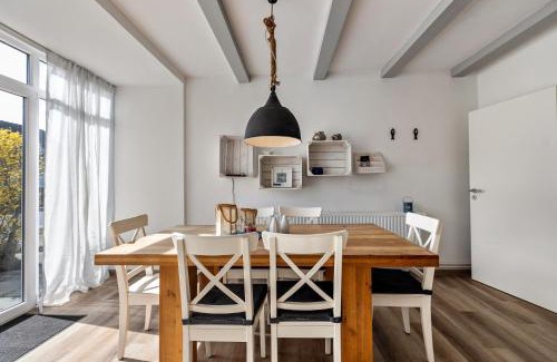 Busumer Deichhausen House | Deich Hus