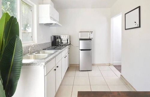 Tower District House | Del Mar Combined - Charming 2HOMES I 600Mbps Walk to Tower District