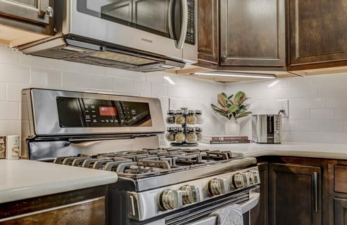 Central Colorado Springs House | Del Norte Cottage! Downtown Home w/BBQ & Fire Pit