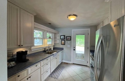 Delavan Lake House | Delavan Lakefront!