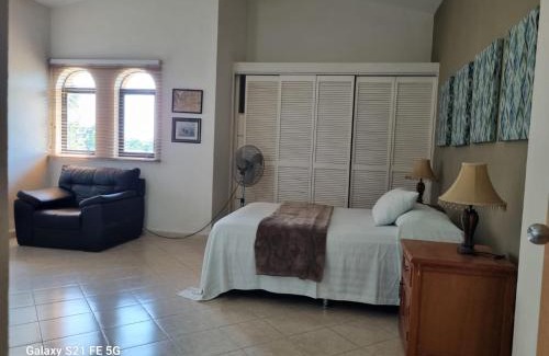 La Cruz de Huanacaxtle Bed & Breakfast | Delfin B&B
