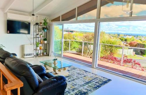 Hilltop House | Delight in Birch-Lake View Holiday Home