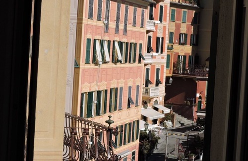 Santa Margherita Ligure Apartment | Delightful apartment on the seafront just a stone's throw from everything. Air-conditioned. WIFI