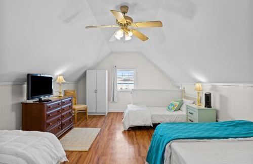 Atlantic Beach House | Delight on Davis