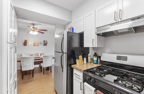 Fort Worth Apartment | Delightful 1BD: TCU Walkable, Charming & Joyous!