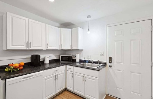 Fort Worth Apartment | Delightful 1BR 1BA Cozy Flat