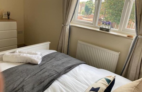 Hanham House | Delightful 2 bedroom house between Bristol & Bath